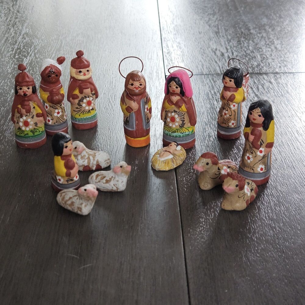 Vintage Mexican 14 PC Nativity Set Folk Art Hand Painted Clay Pottery Tonala